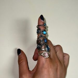 Sliver rings!! Includes crystal rings & other sliver rings! (Size various)